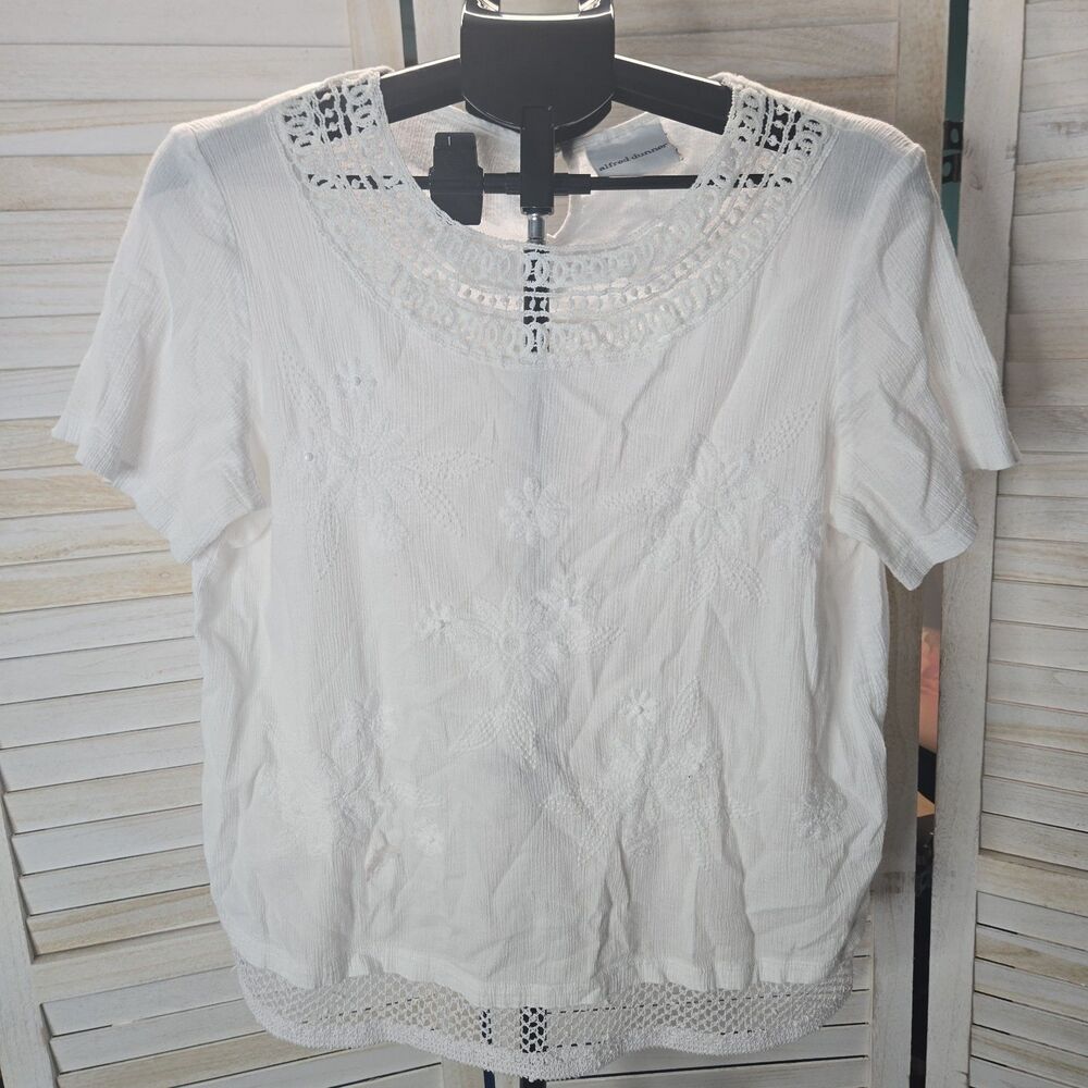 Alfred Dunner Top XL White Womens Floral Embroidered Short Sleeve Crochet Torn